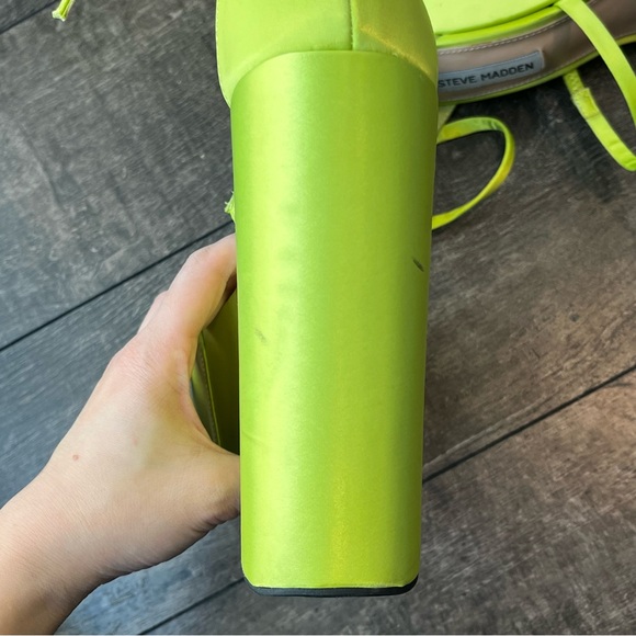 Steve Madden Varia lime green satin platform wedge sandals - Picture 4 of 7